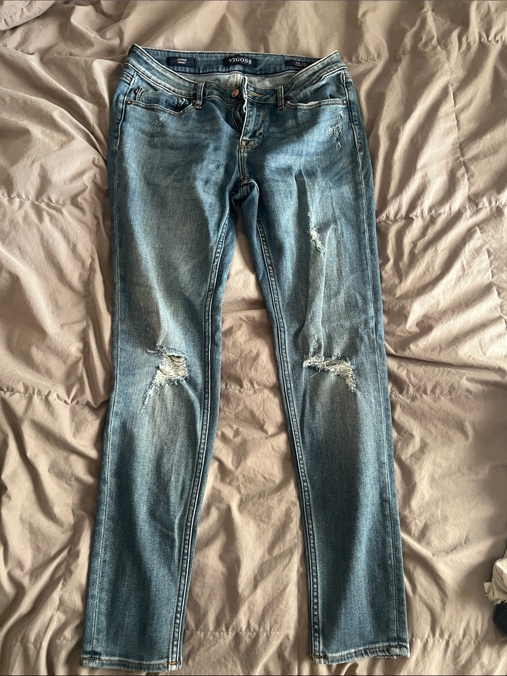 Vigoss Women's Light Blue Skinny Distressed Jeans